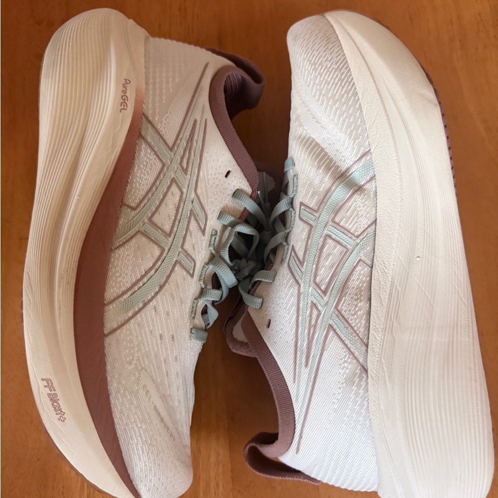 ASICS Gel Nimbus 27 Women's Cream and Tan Athletic Shoes